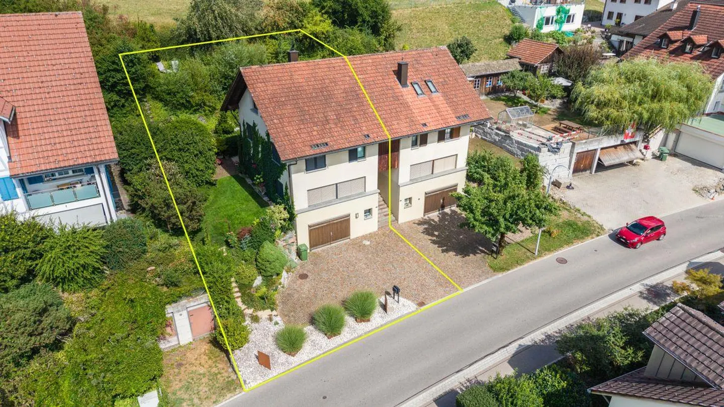 Maison semi-détachée de 4,5 pièces située au calme avec potentiel d'extension ! - Photo 1 sur 13
