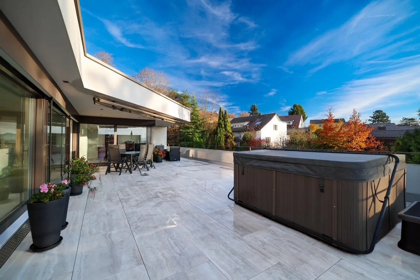 Exclusive penthouse with foresight - Photo 1 of 15