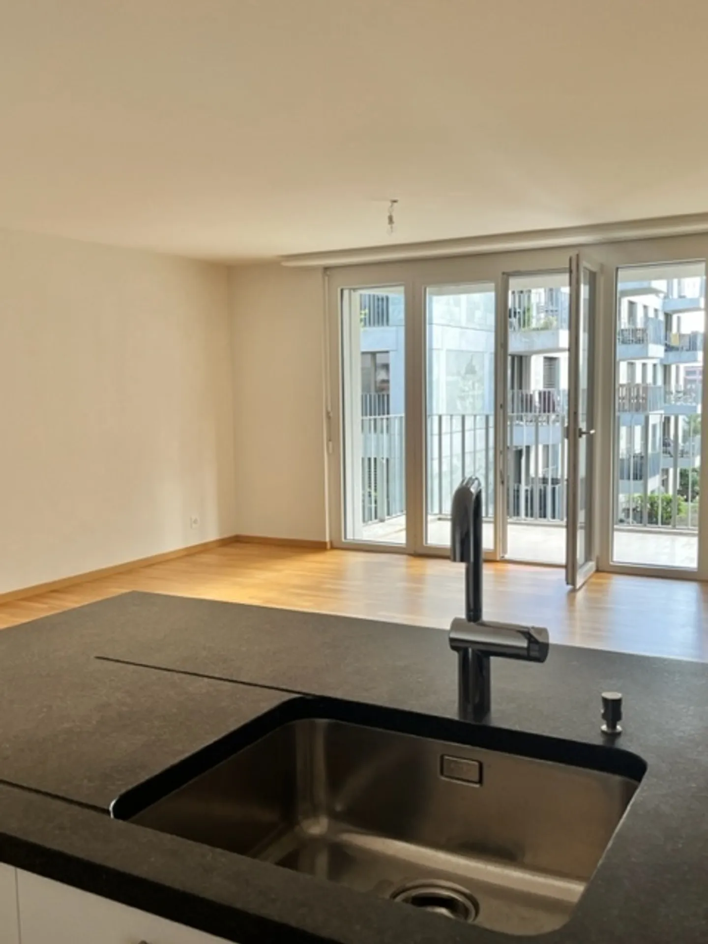 2.5-room apartment on the 2nd floor - Photo 3 of 4
