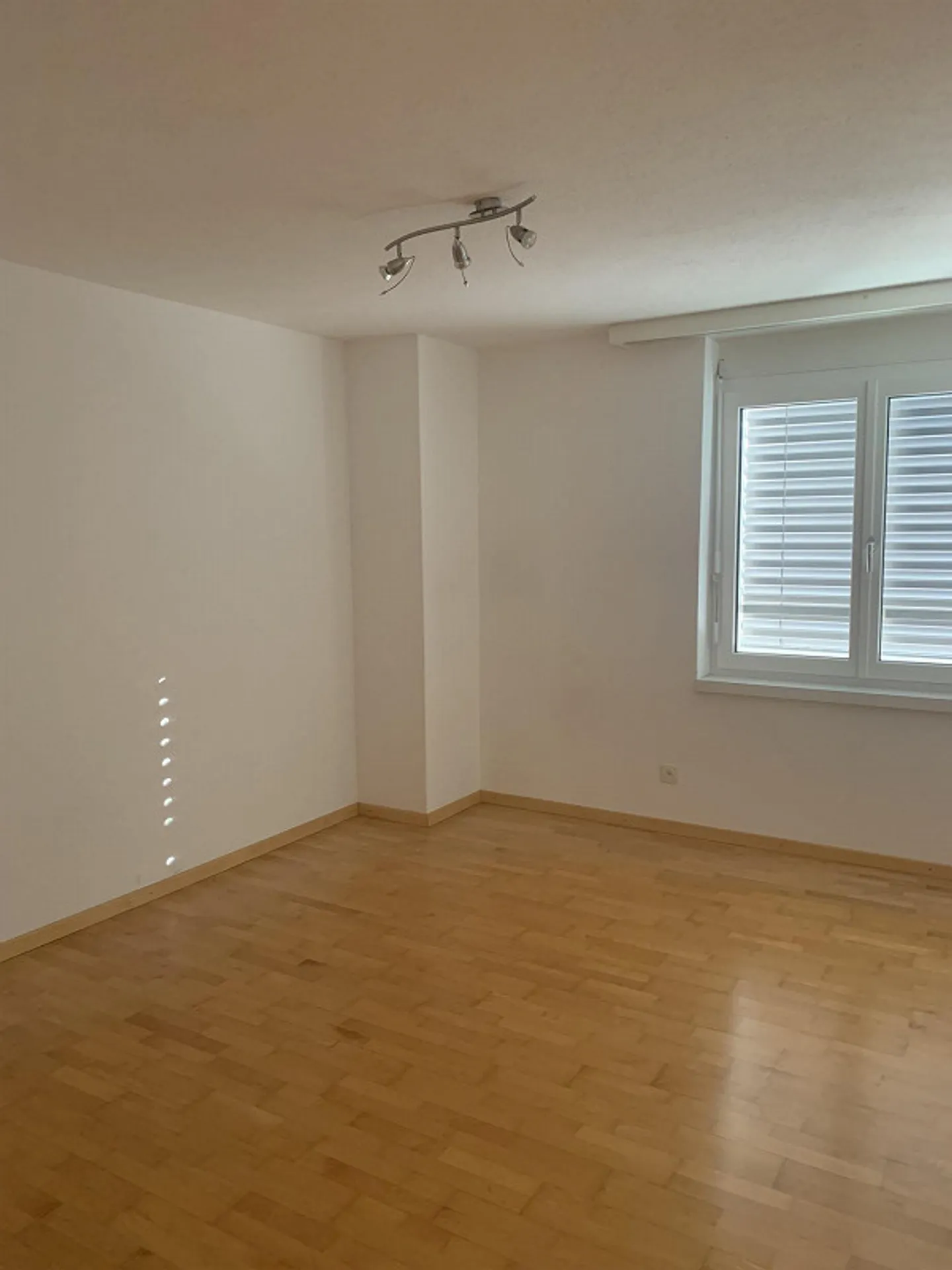 Très grand appartement en duplex de 5 1/2 pièces, situé au centre - Photo 6 sur 15