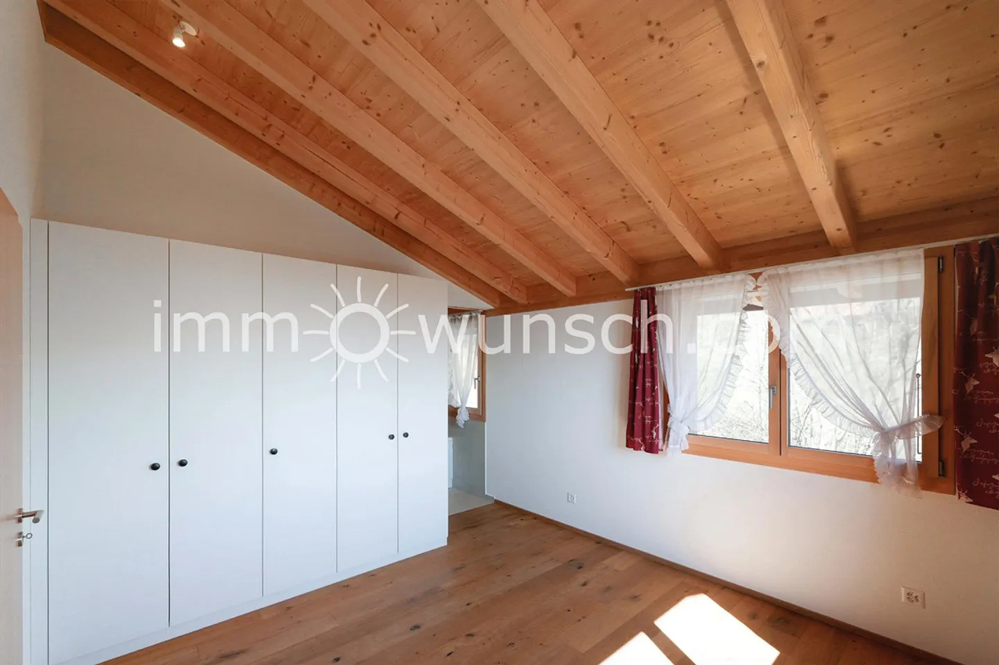 Natura, pace e comfort abitativo - moderno chalet di 6 ½ stanze con sauna ... - Foto 8 di 13