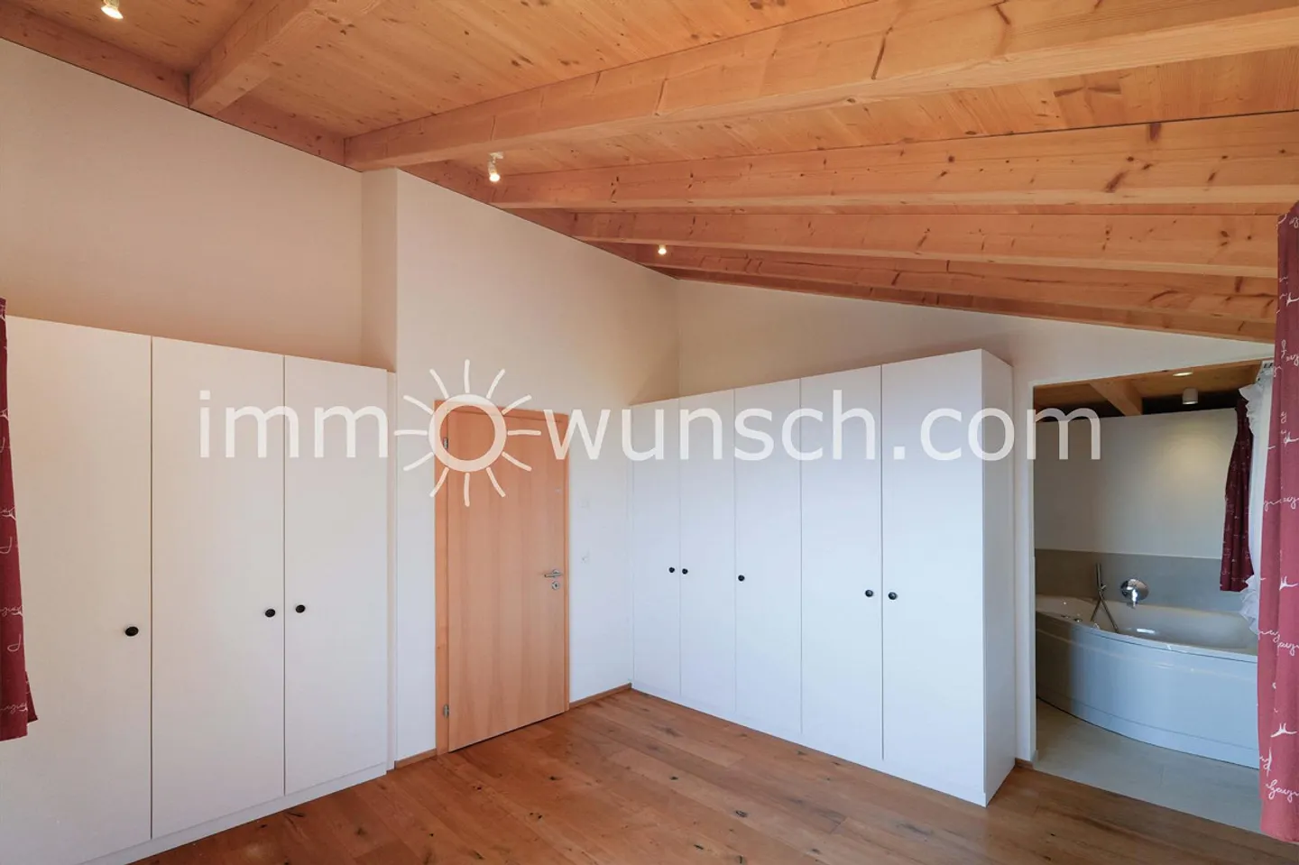 Natura, pace e comfort abitativo - moderno chalet di 6 ½ stanze con sauna ... - Foto 9 di 13
