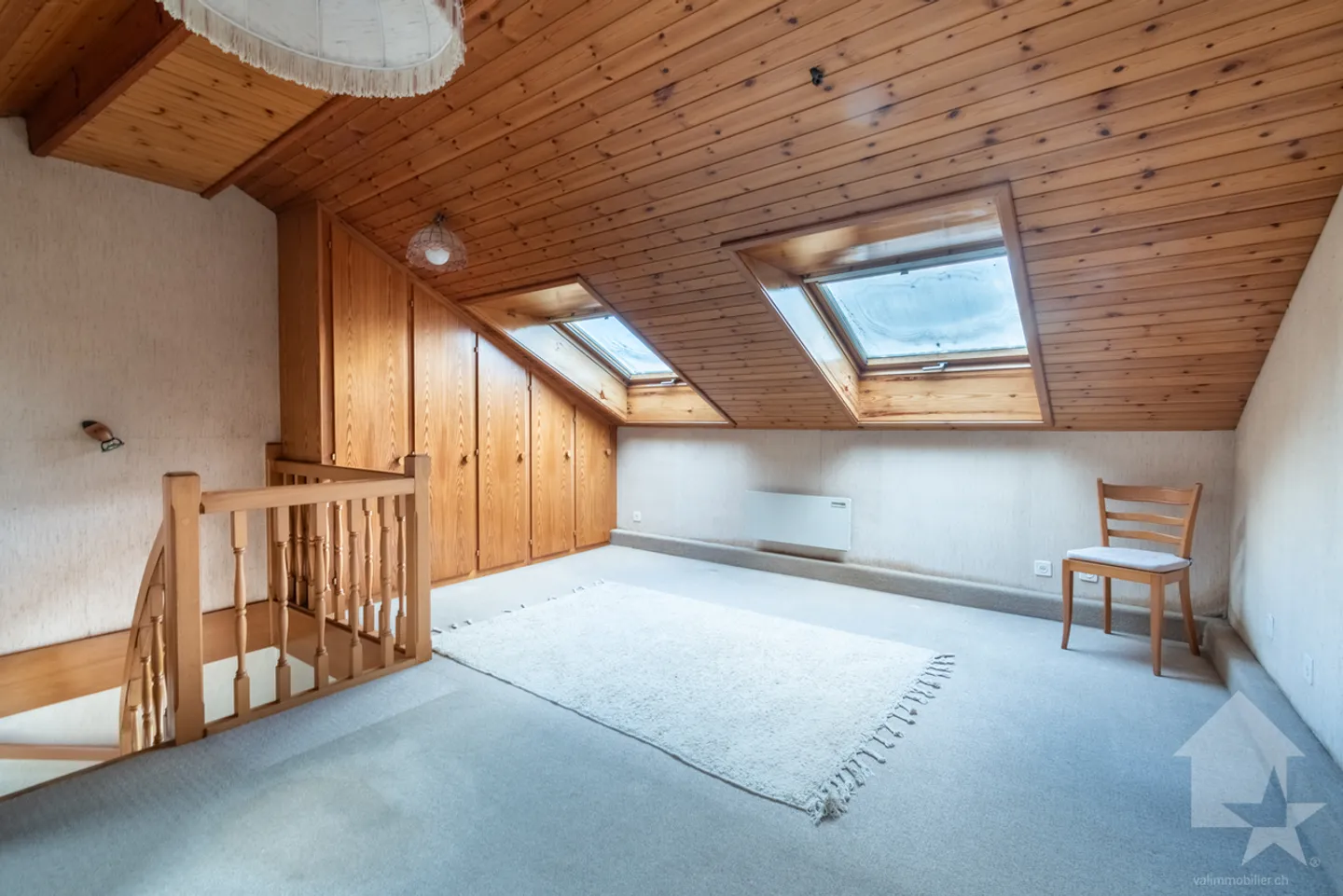 Kleine angrenzende Villa über 4 Ebenen mit Blick auf den See - Foto 3 von 6