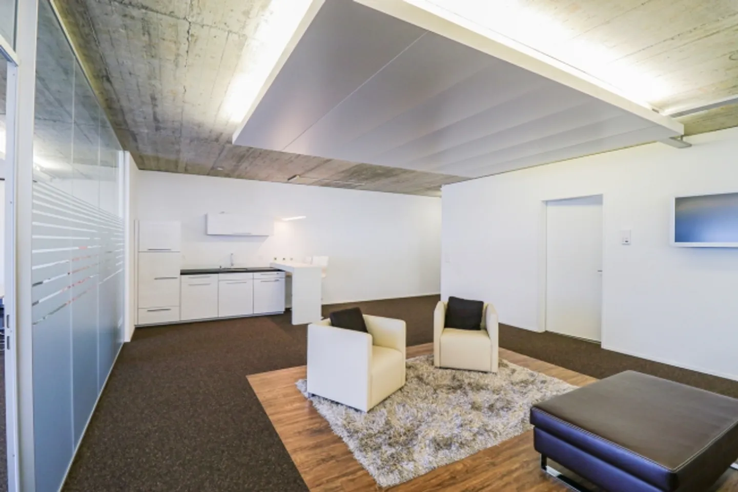 La tua occasione! Spazi per uffici moderni e convenienti a Schenkon - Foto 4 di 5