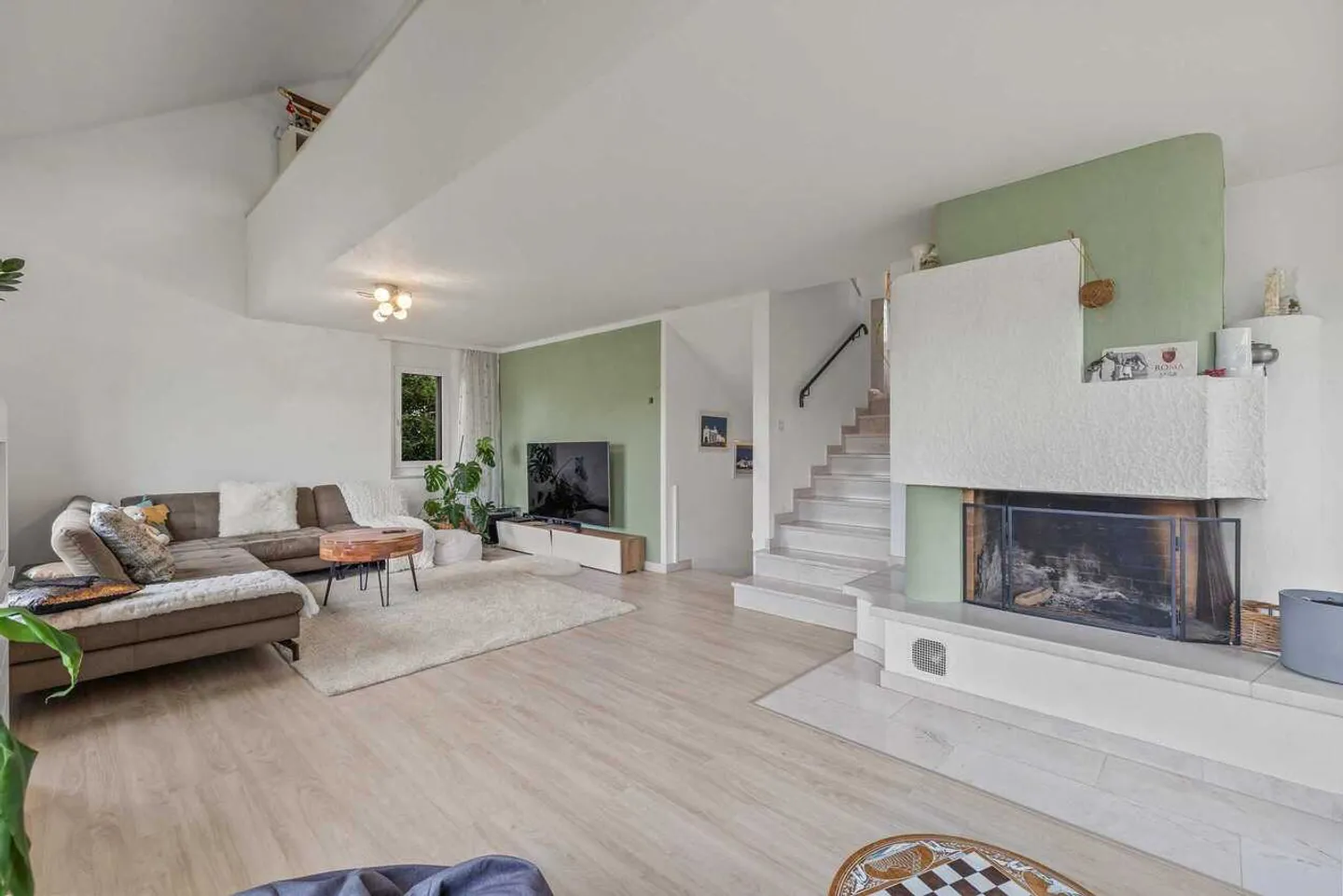 5-Zimmer-Einfamilienhaus mit Weitsicht und Garten in Füllinsdorf - Foto 4 von 13