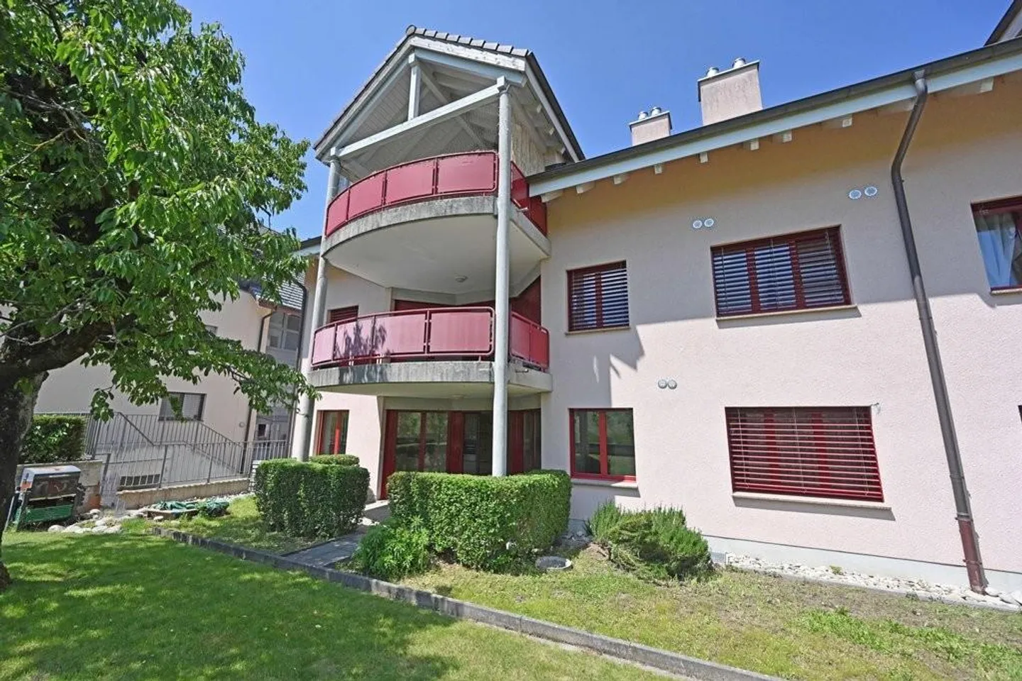 Belle appartement de 3,5 pièces à Kirchberg à louer - Photo 1 sur 11