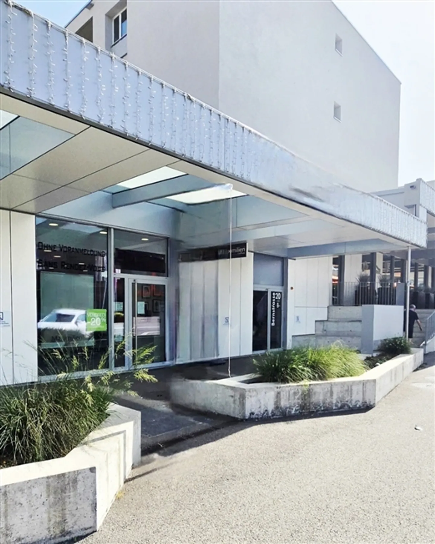 Salon de coiffure - Photo 2 sur 12