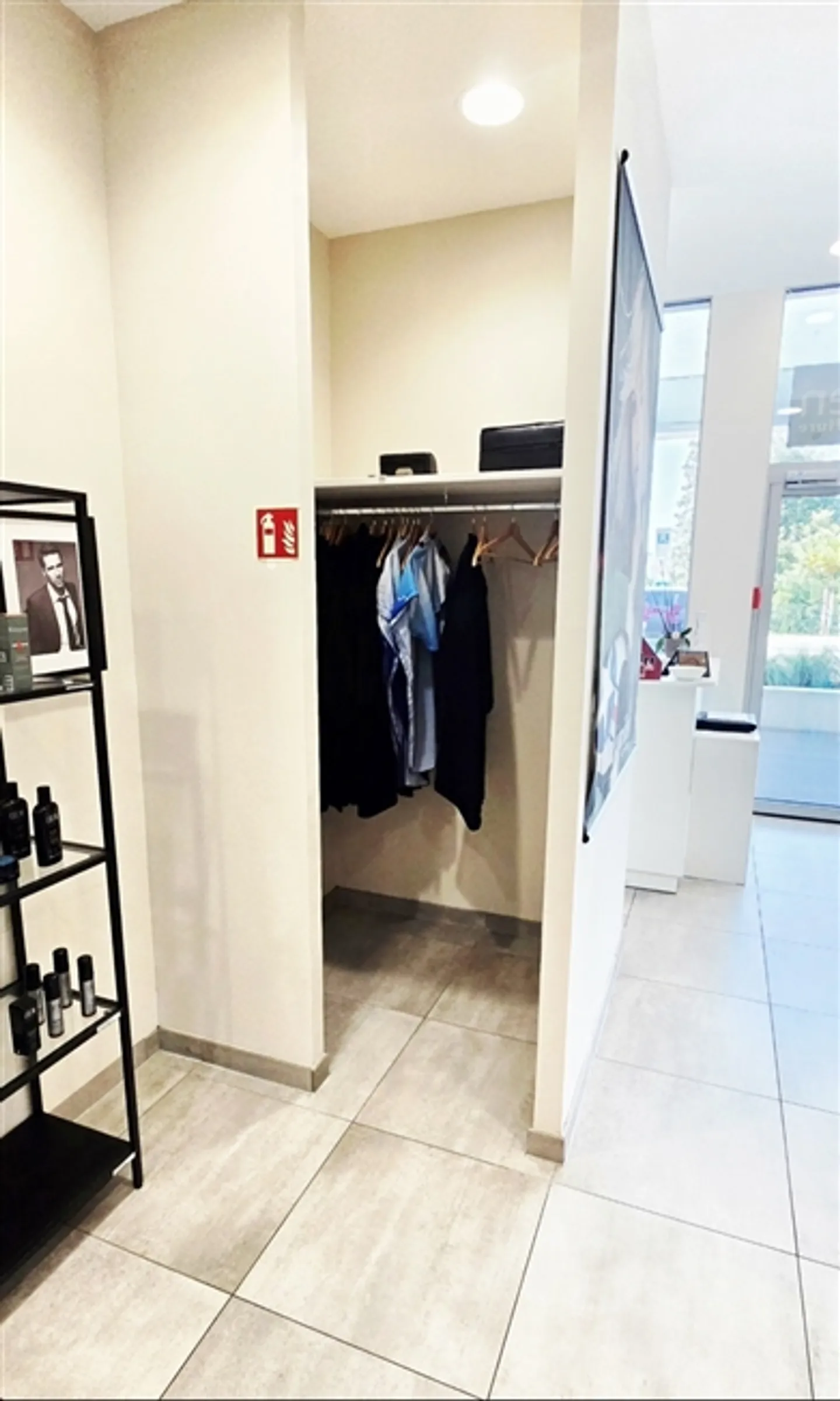 Salon de coiffure - Photo 11 sur 12