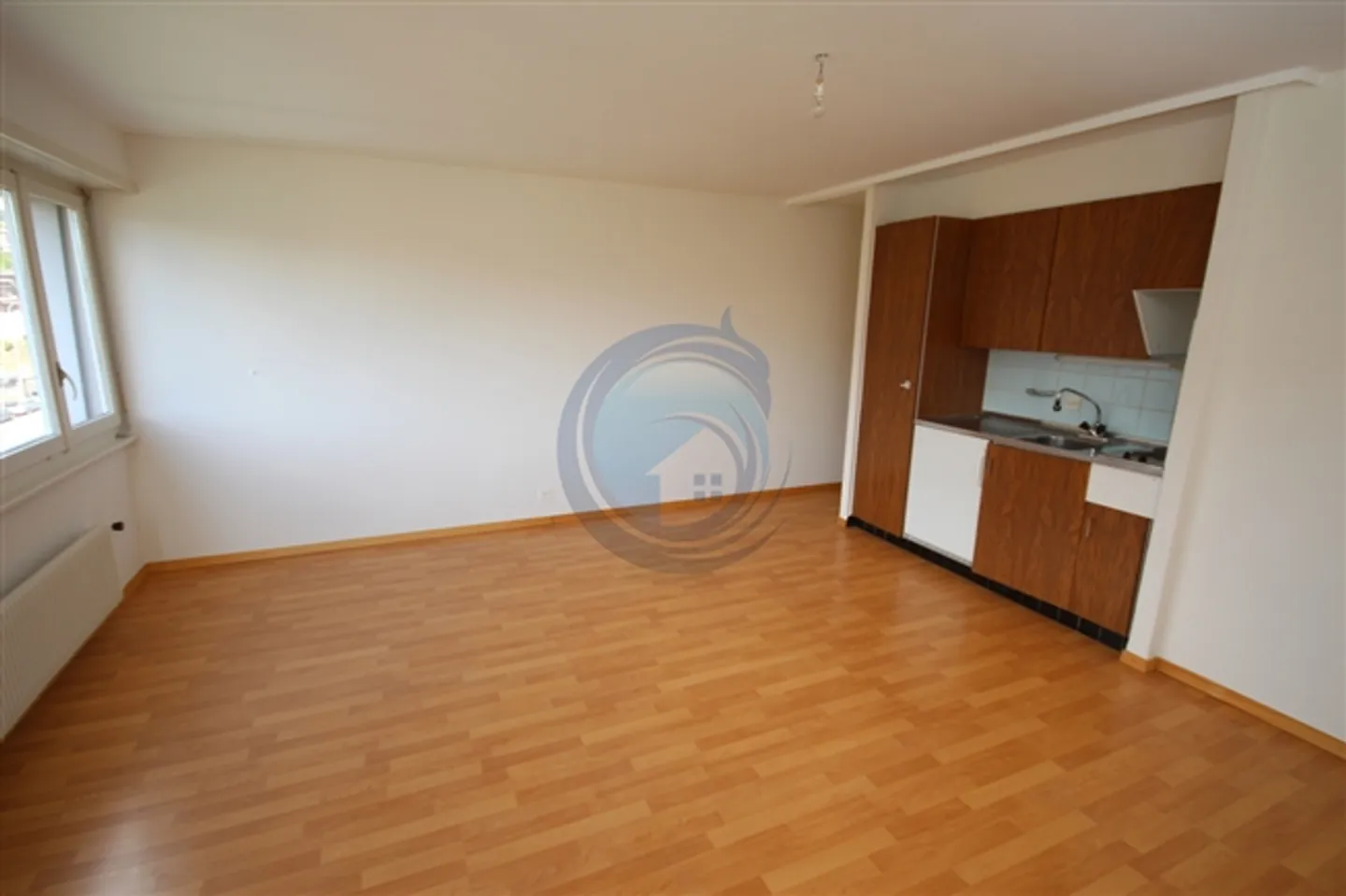 STUDIO AU CENTRE DE LA TOUR-DE-PEILZ - Photo 3 sur 7