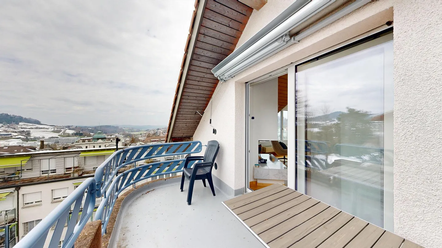 Helle Dachwohnung mit Aussicht - Foto 8 von 11