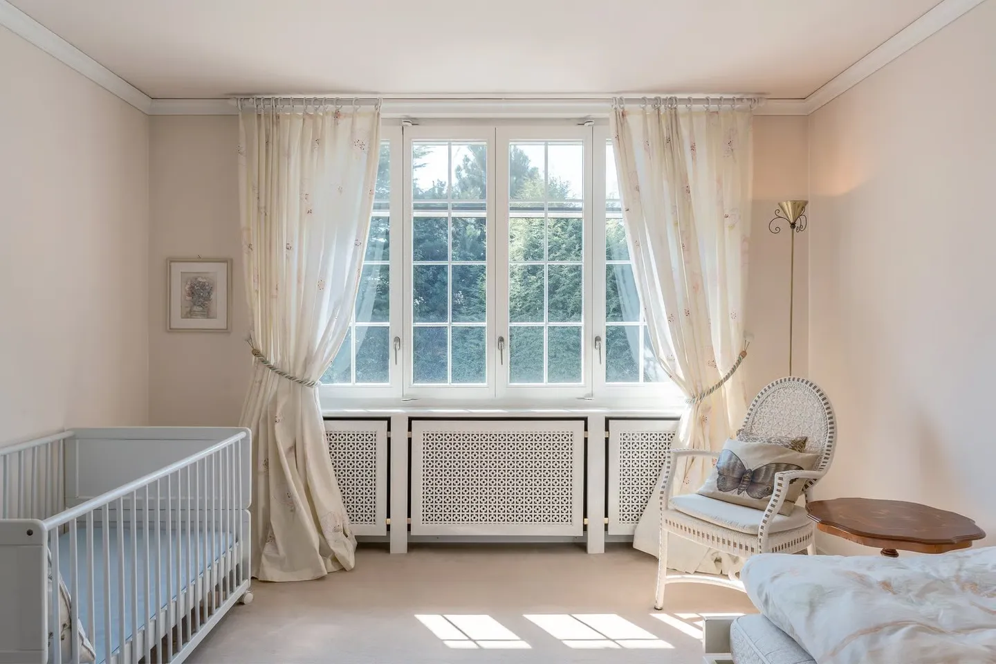 Charming 4.5-Room Villa in a Quiet Location in Bern - Photo 16 of 18