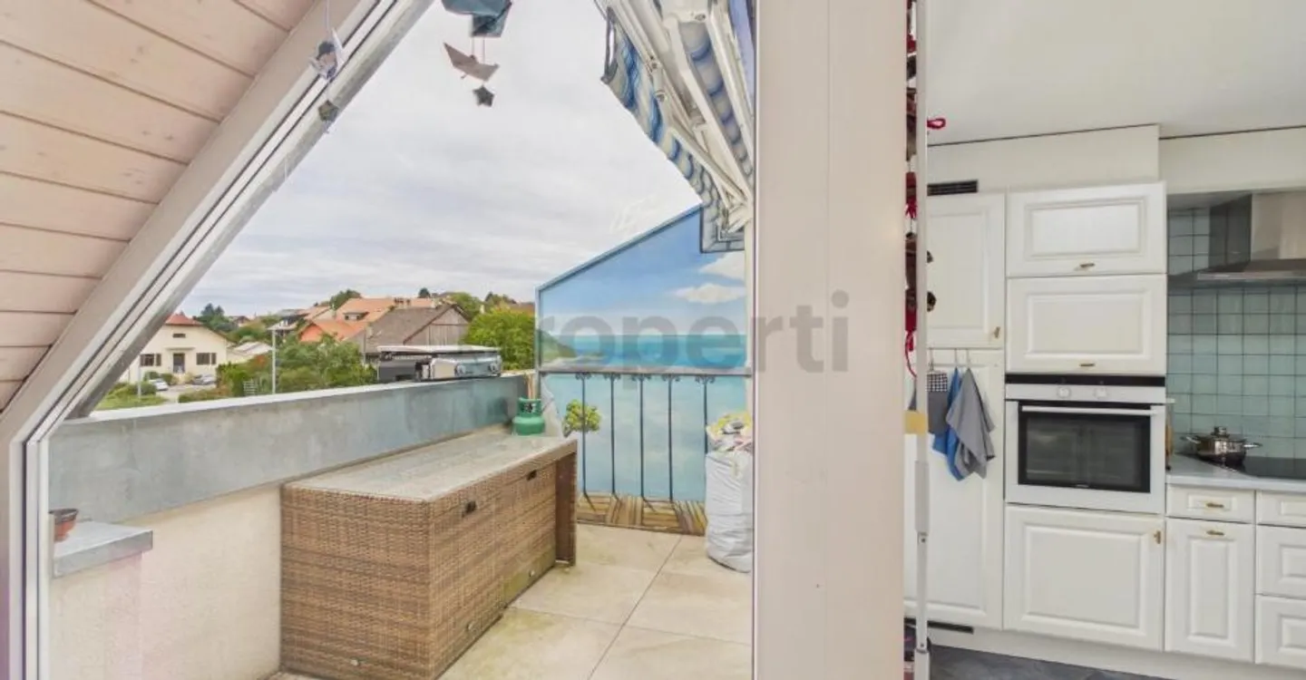 Duplex Ensoleillé avec Balcon Privé - Photo 5 sur 12