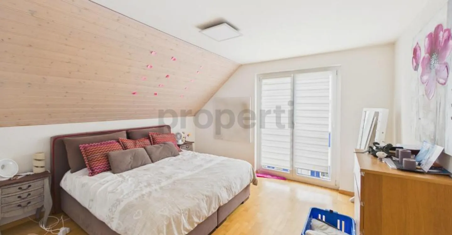 Duplex Ensoleillé avec Balcon Privé - Photo 6 sur 12