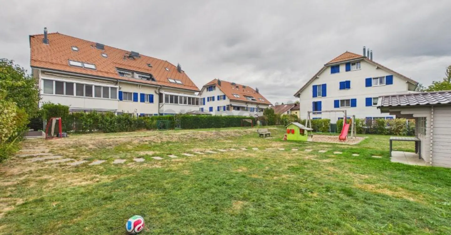 Duplex Ensoleillé avec Balcon Privé - Photo 11 sur 12