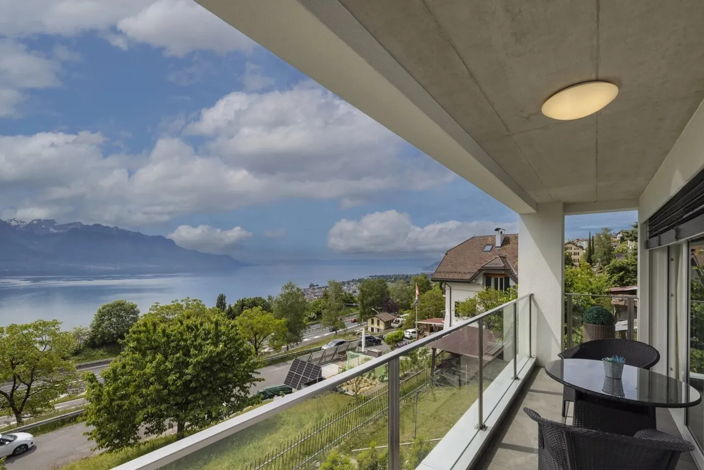 Wunderschöner Blick auf den Genfersee für diese zeitgenössische 3,5-Zimmer-Wohnung - Foto 1 von 13