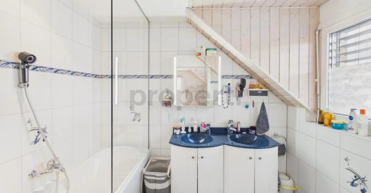 Duplex Ensoleillé avec Balcon Privé - Photo 10 sur 12