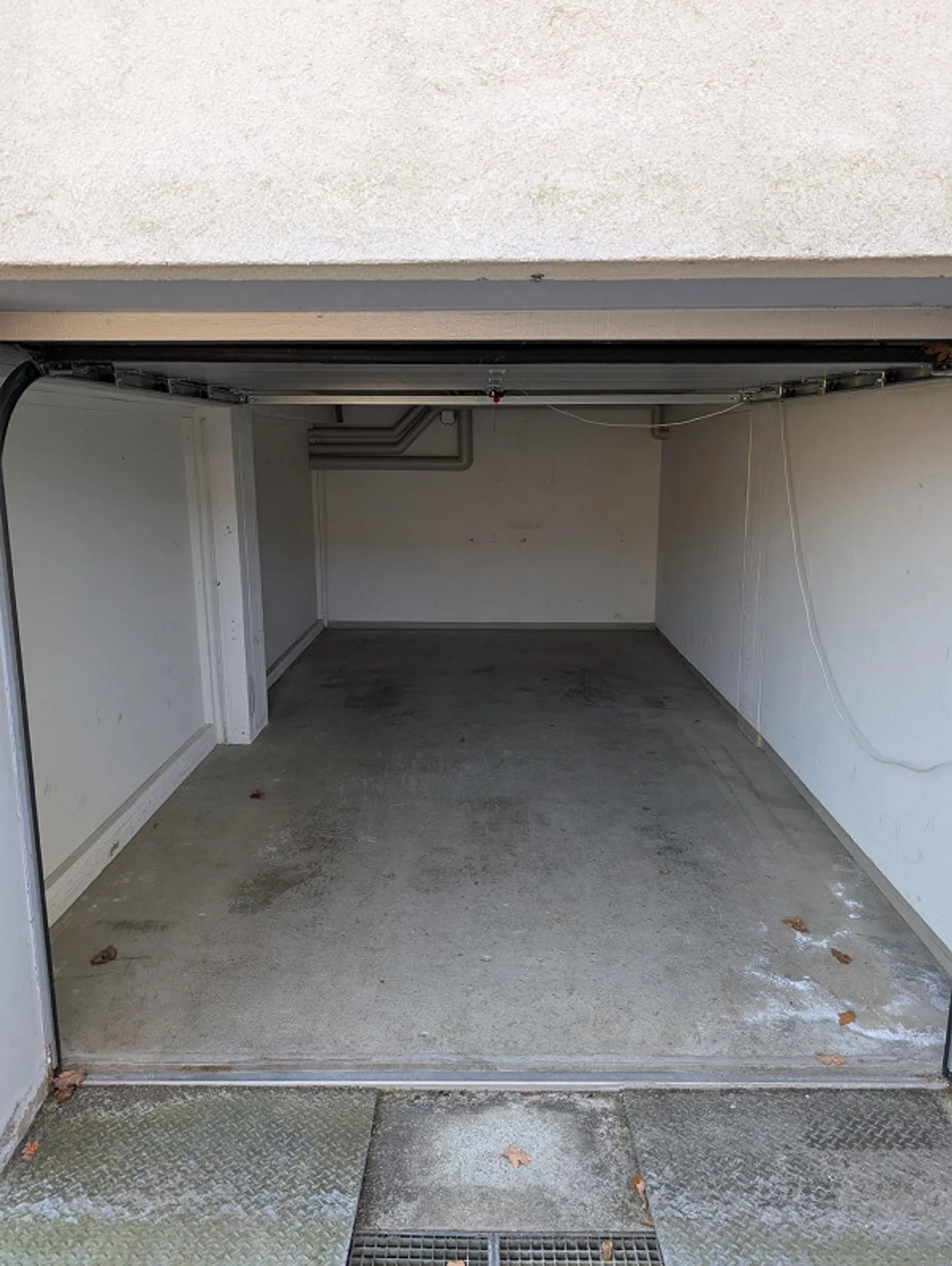 Garage à louer - Photo 3 sur 3