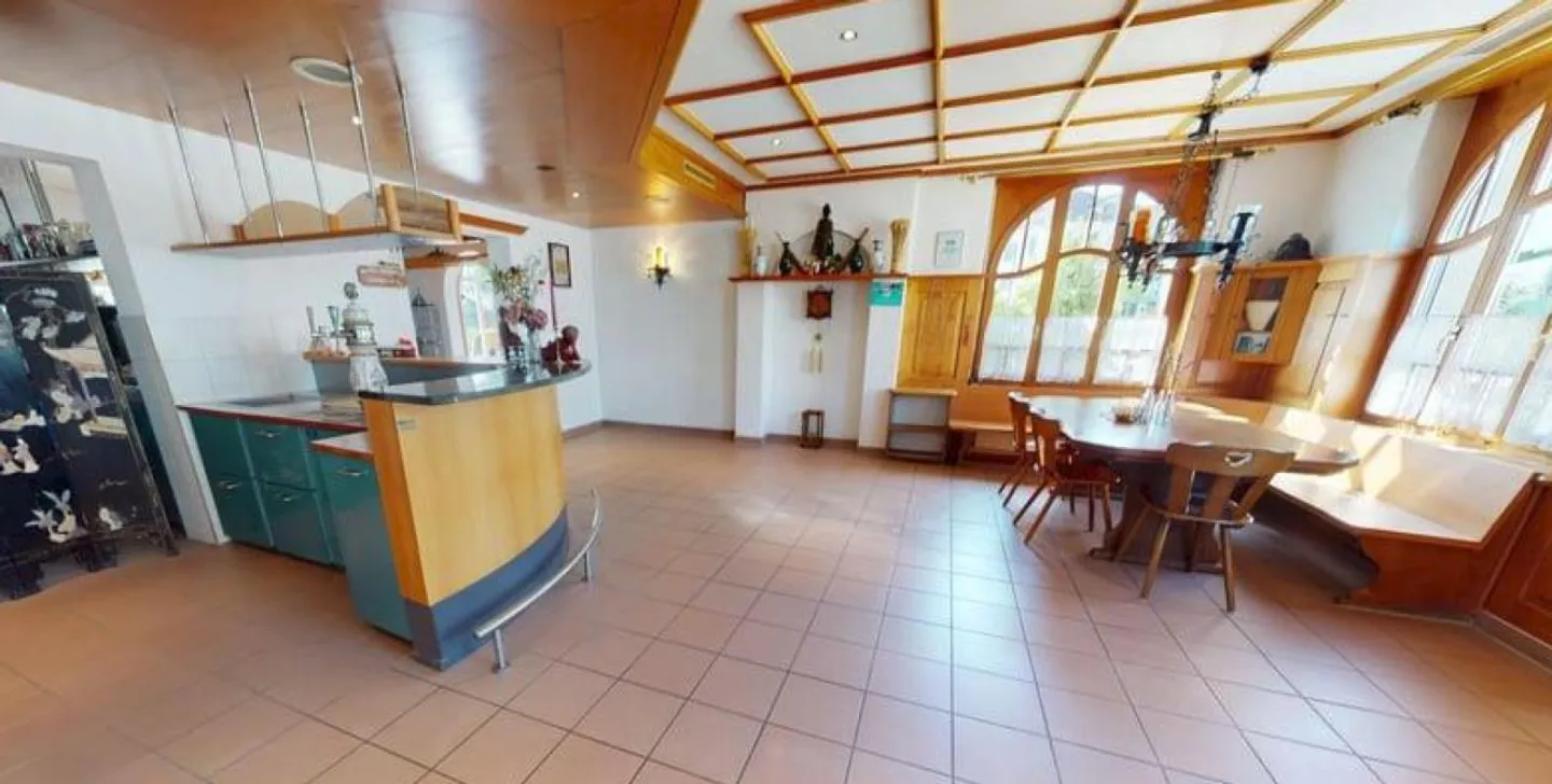 Commercial space with high visibility - Rent now! - Photo 9 of 13