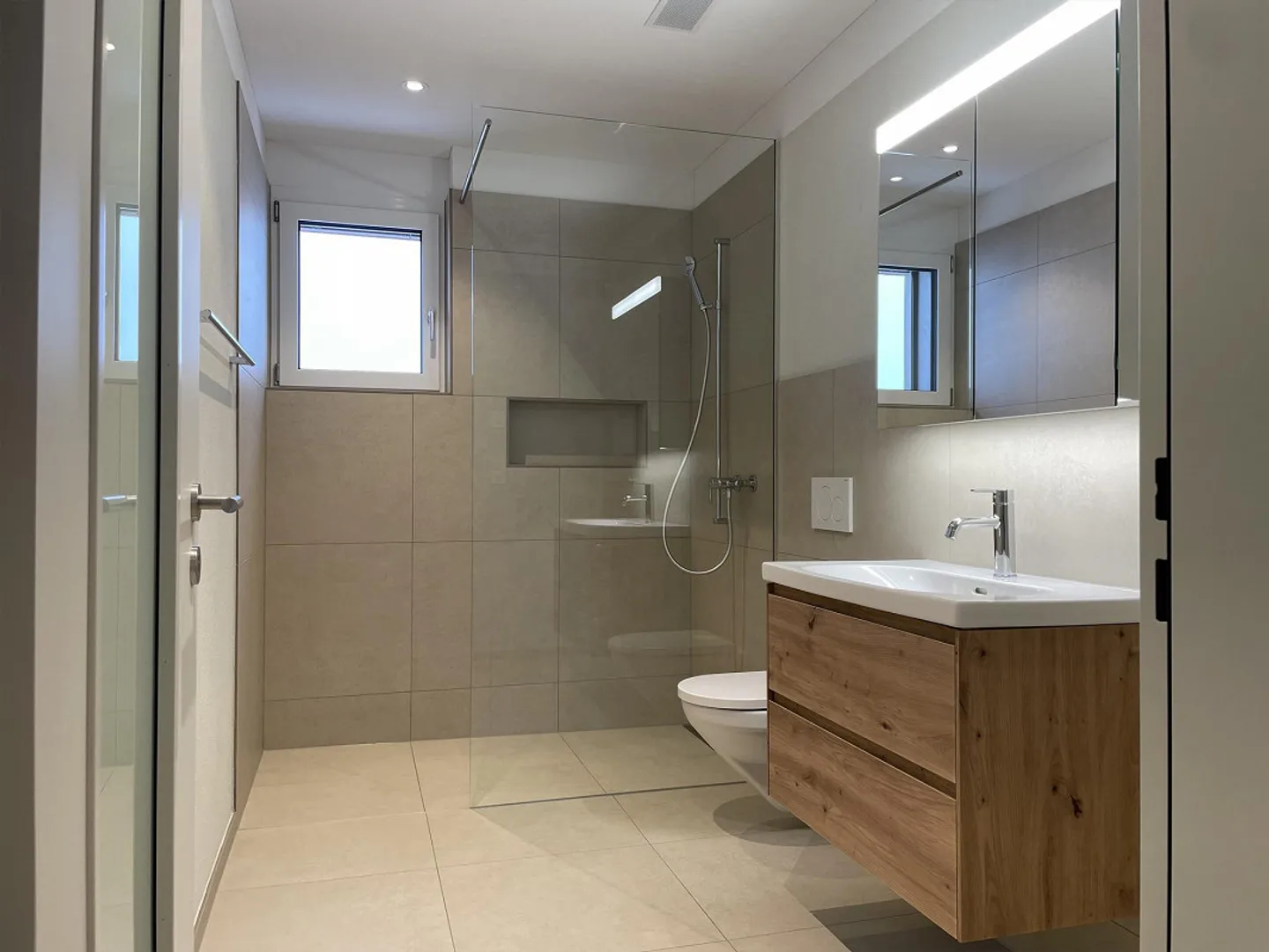 Nature-oriented living by the stream - Photo 9 of 14