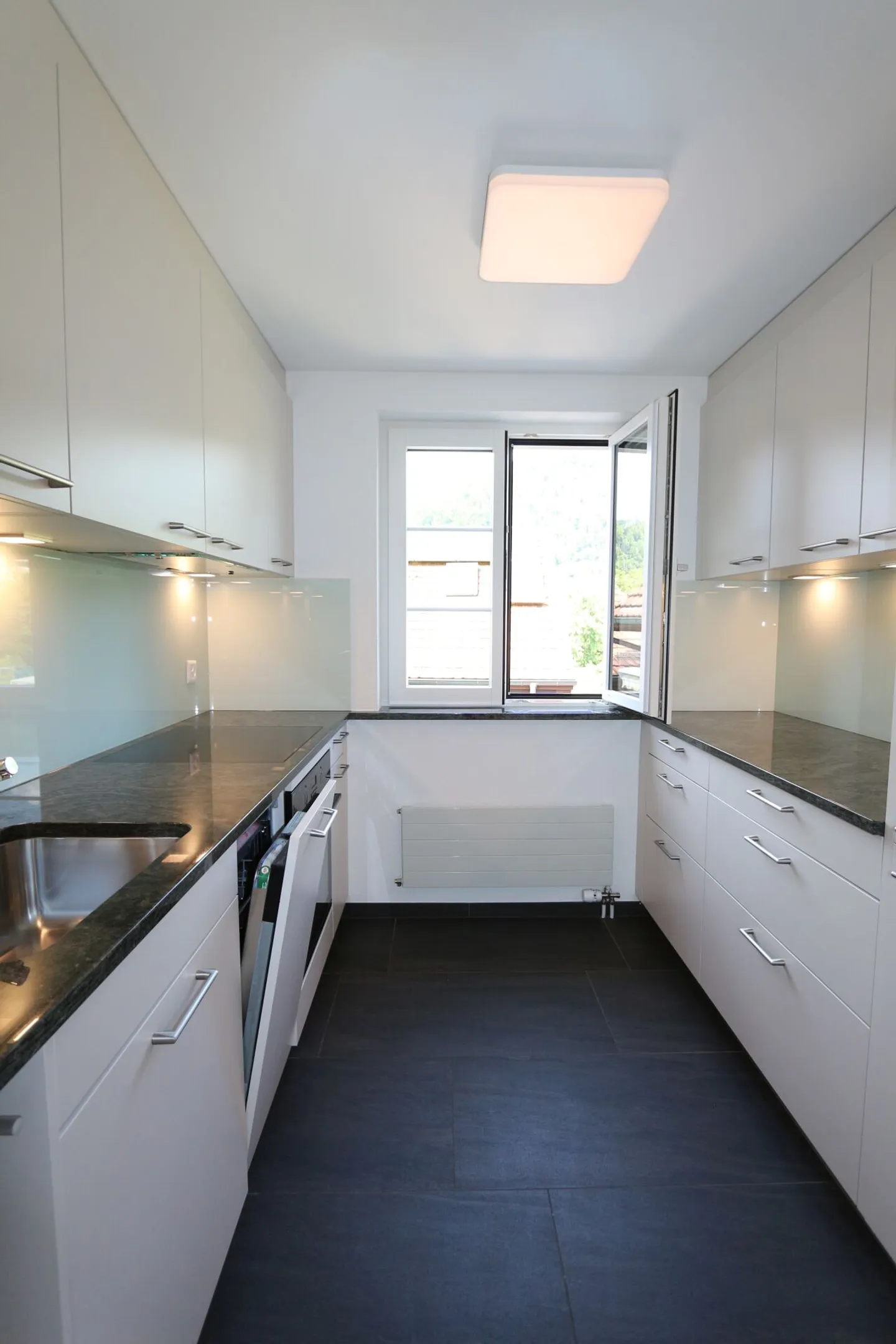 Appartement de 3 pièces au 2ème étage - Photo 1 sur 14