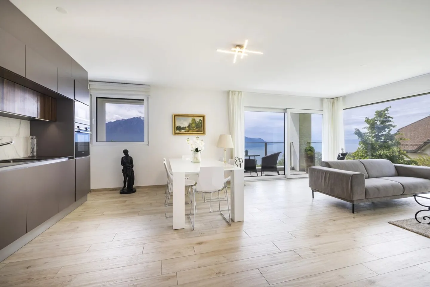 Wunderschöner Blick auf den Genfersee für diese zeitgenössische 3,5-Zimmer-Wohnung - Foto 5 von 13