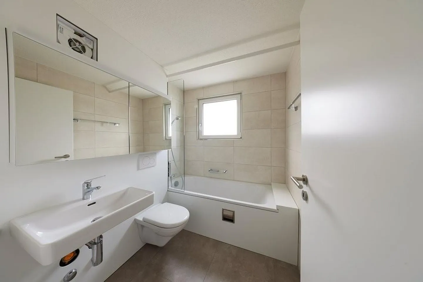 Appartements de 5,5 pièces entièrement rénovés - Photo 6 sur 12