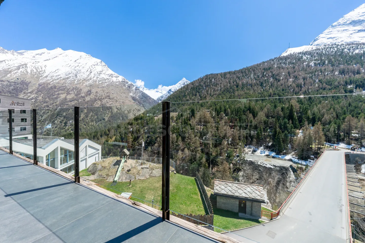 Au-dessus des toits de Saas-Fee - Photo 14 sur 19