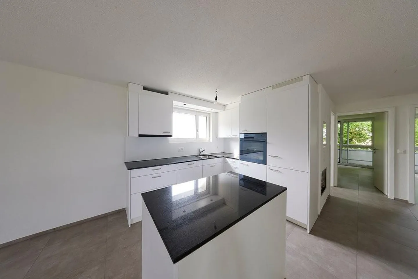 Appartements de 5,5 pièces entièrement rénovés - Photo 4 sur 12