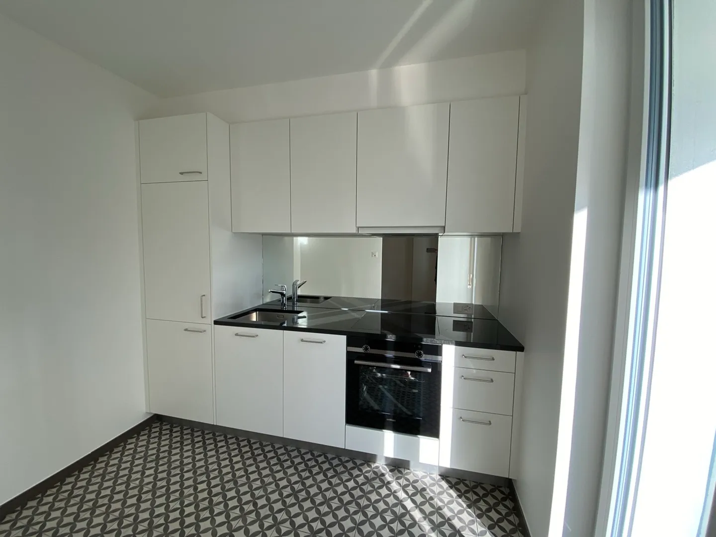 Appartamento in affitto - Foto 2 di 8