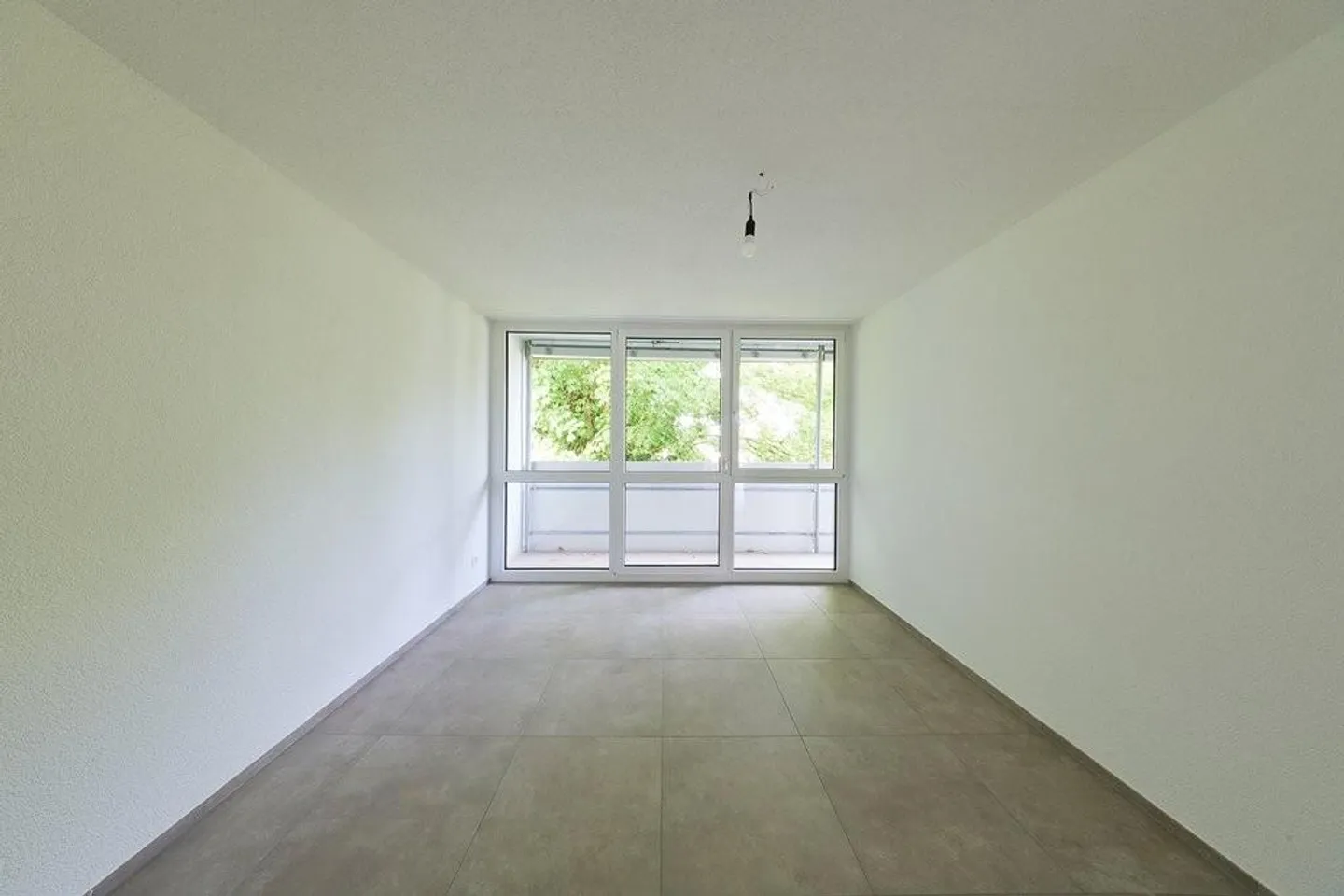 Appartements de 5,5 pièces entièrement rénovés - Photo 9 sur 12