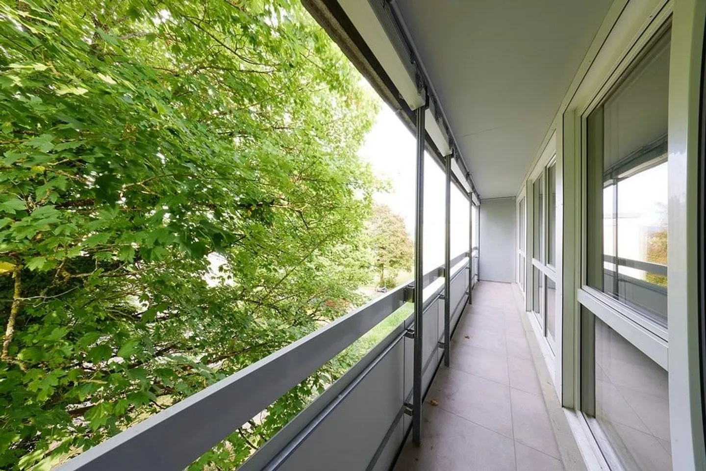 Appartements de 5,5 pièces entièrement rénovés - Photo 12 sur 12