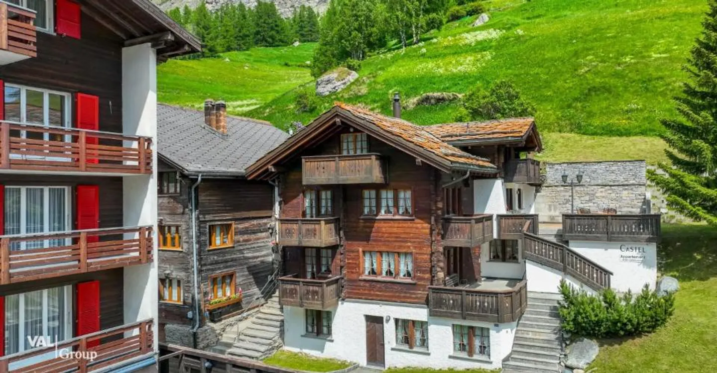Maisons secondaires exclusives avec vue panoramique - à acquérir avec l'Hôtel Roby - Photo 1 sur 11