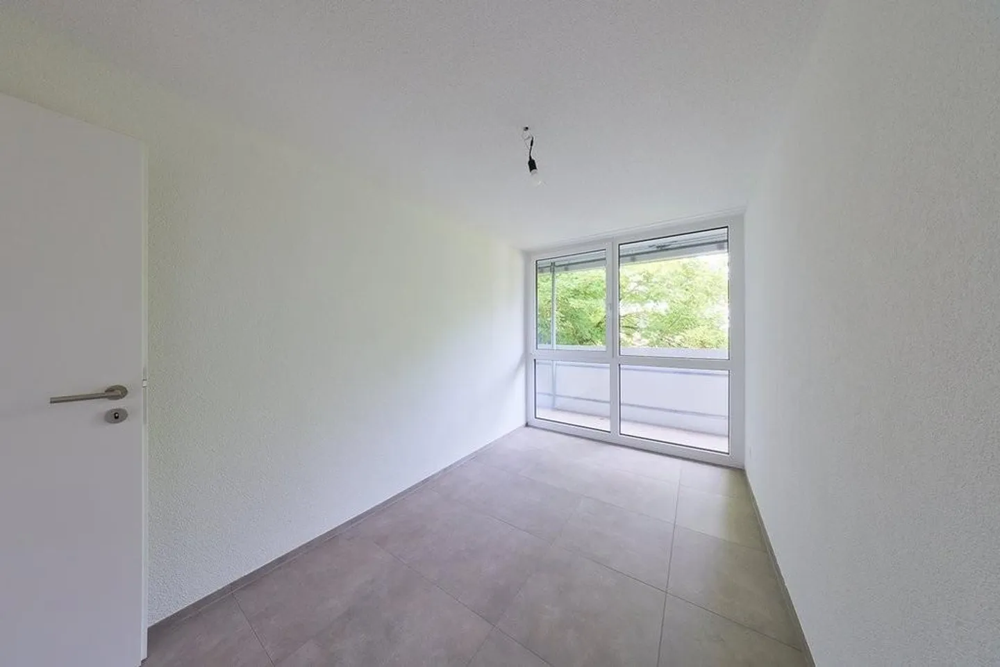 Appartements de 5,5 pièces entièrement rénovés - Photo 10 sur 12