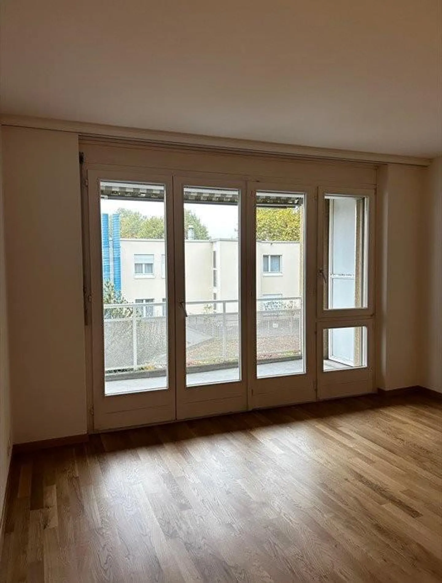 Modernes 3.5-Zimmer-Apartment - Foto 6 von 9