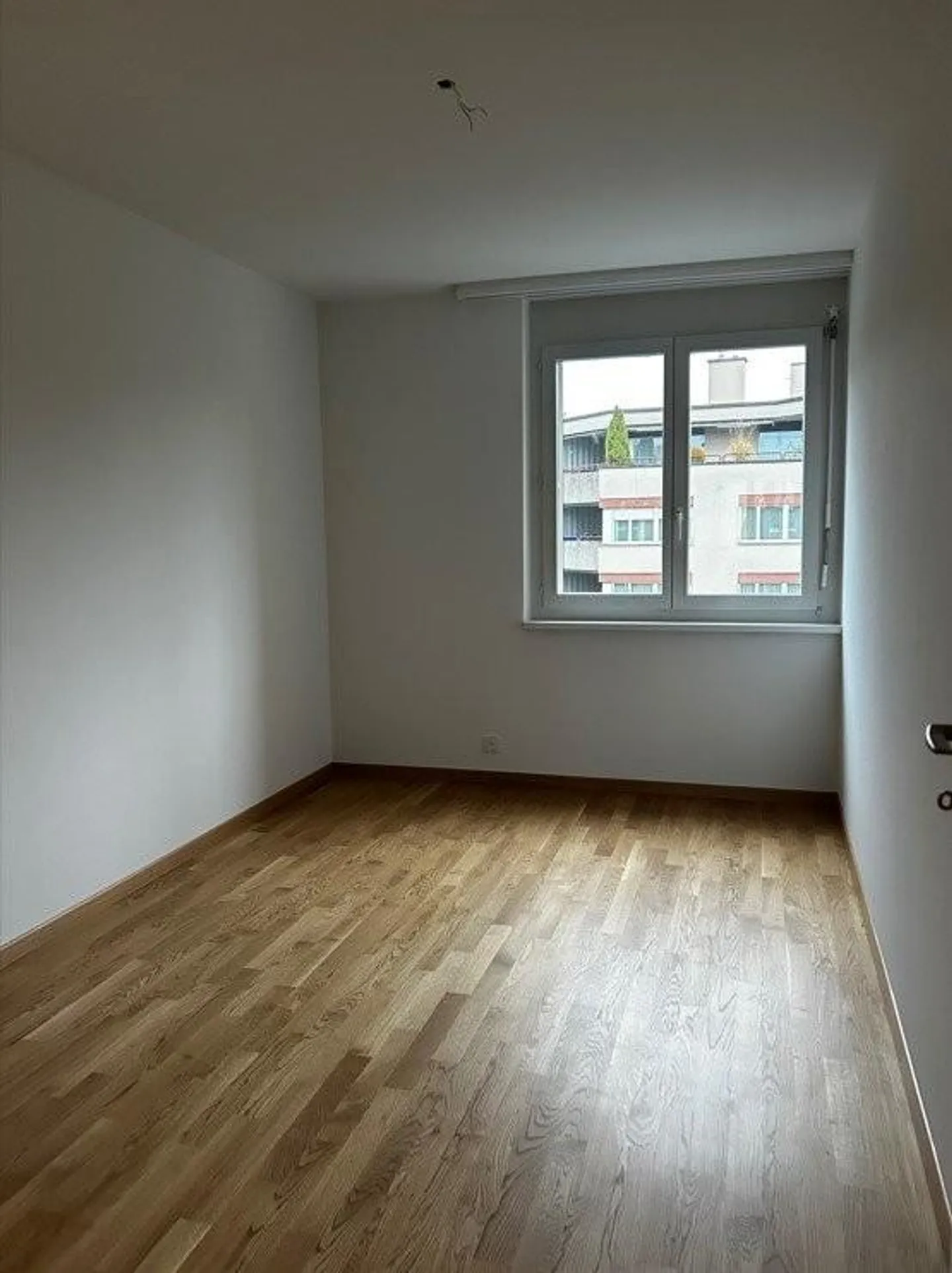 Modernes 3.5-Zimmer-Apartment - Foto 8 von 9