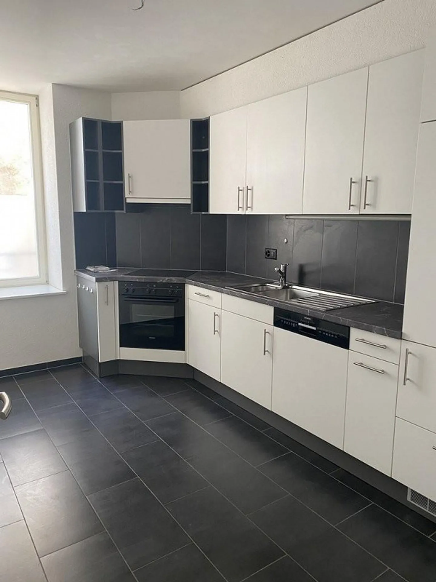 Primo affitto offerto per questo bel appartamento! - Foto 1 di 10