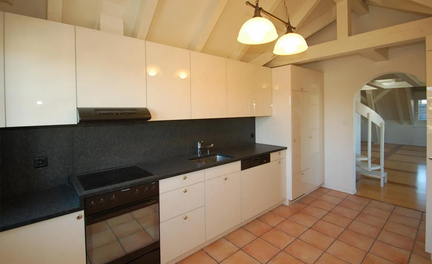 Elegante appartamento duplex di 4,5 locali - Foto 6 di 15