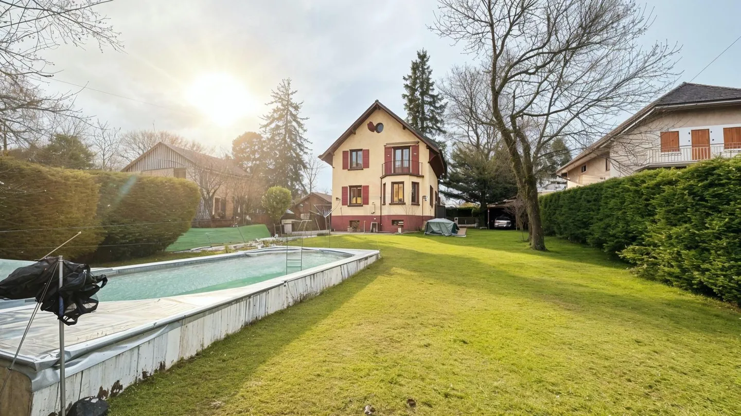 Charming house of 175 m², with a large garden - Photo 9 of 9