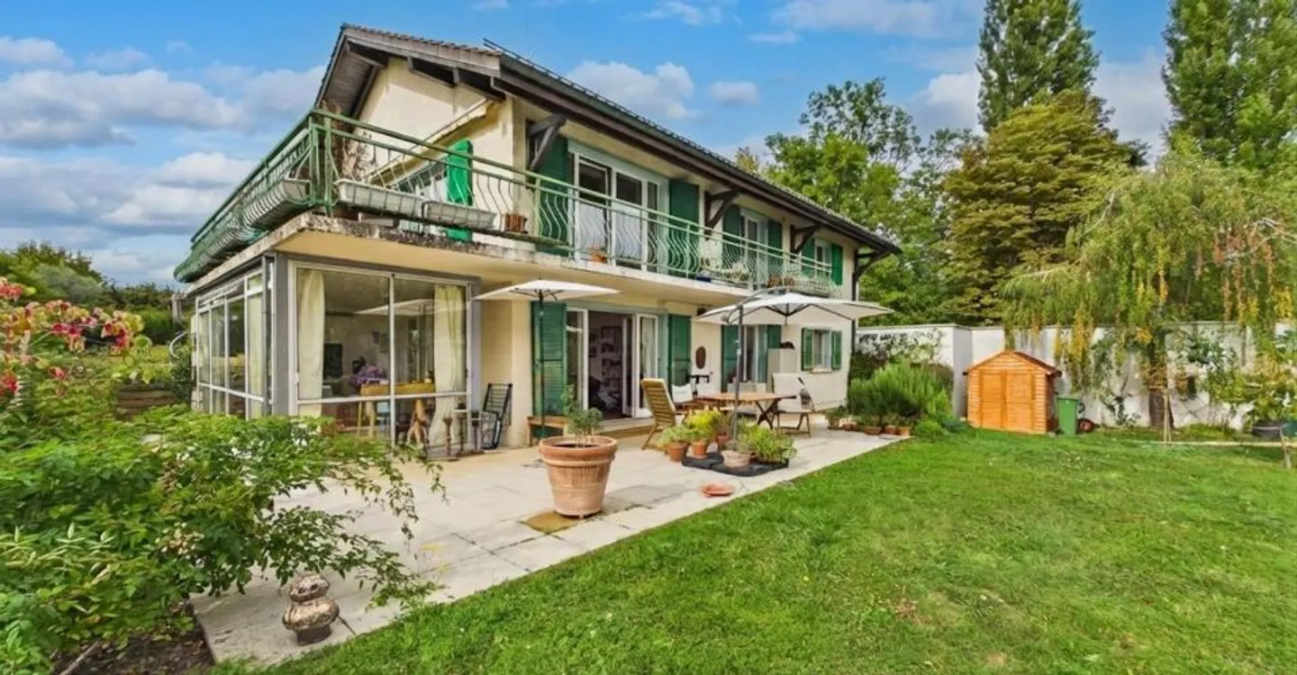 Grande giardino, magnifica veranda, piano terra luminoso, 4 camere! - Foto 1 di 12