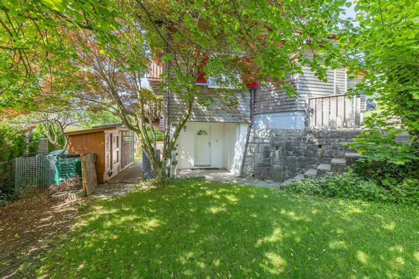 7.5-Room Single-Family Home in Sunny Elevated Location - Photo 10 of 15