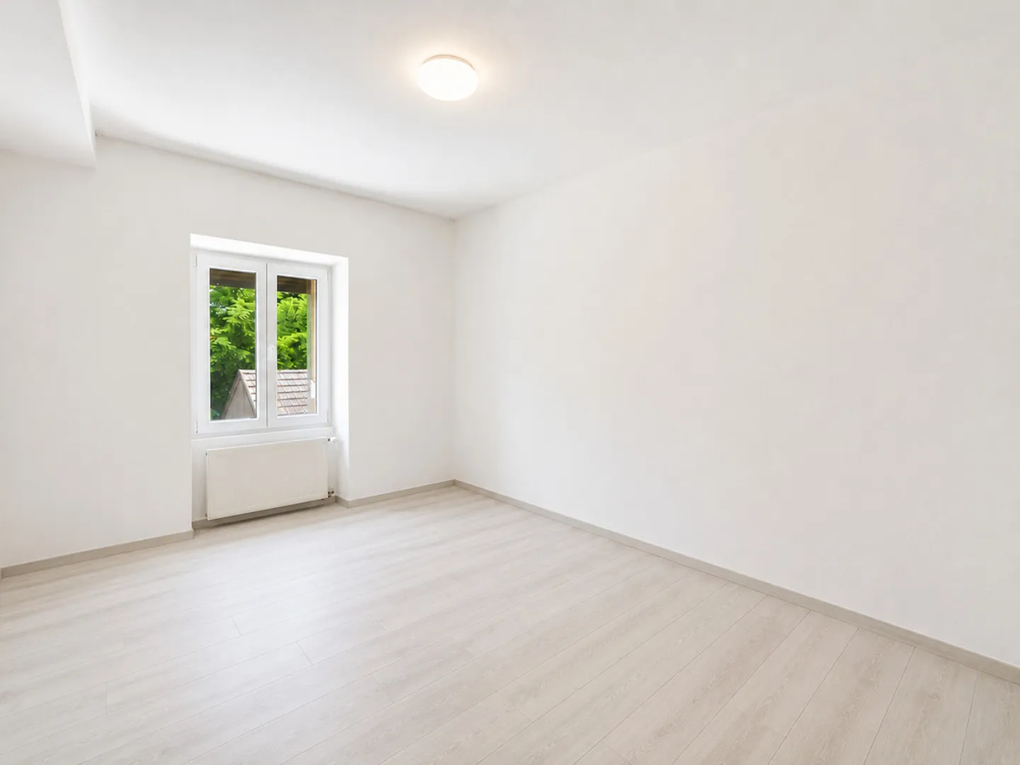 Residential building for sale - Photo 5 of 11
