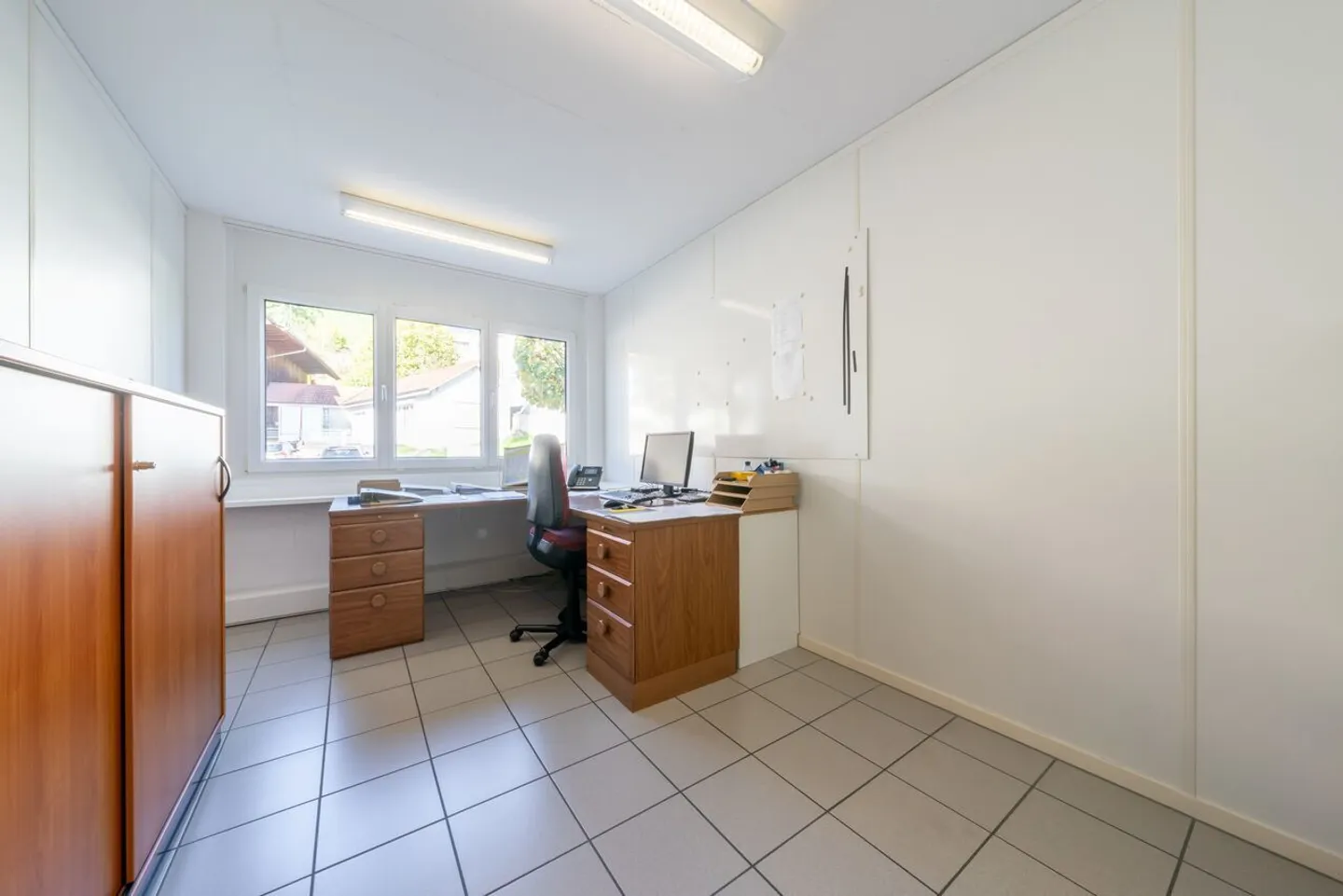 Office space 12 m2 for rent - Photo 2 of 3