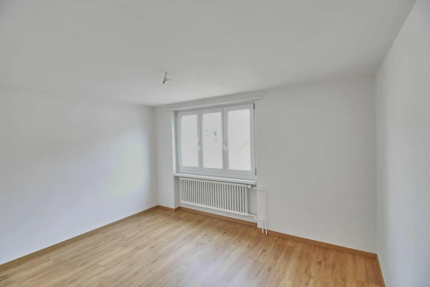 Light-flooded apartment with balcony and beautiful view - Photo 7 of 9