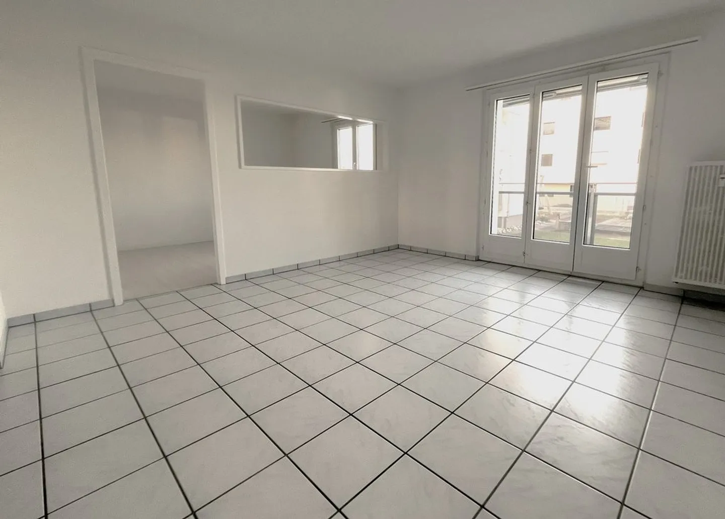 Appartamento di 4 stanze con balcone e vista sul verde - Foto 3 di 7