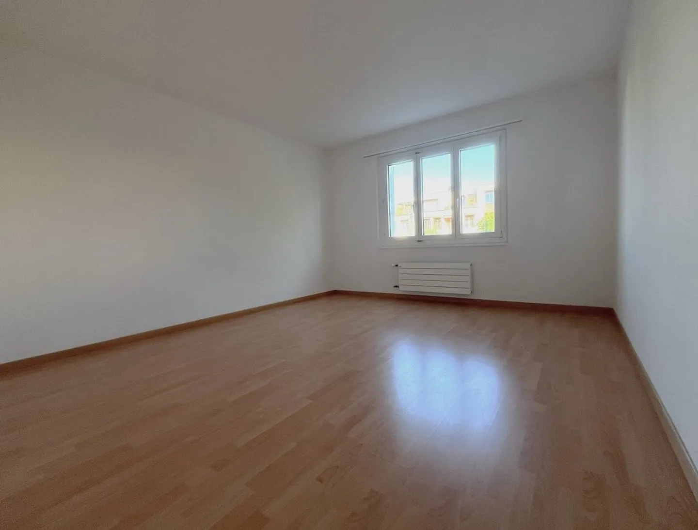 Appartamento di 4 stanze con balcone e vista sul verde - Foto 6 di 7