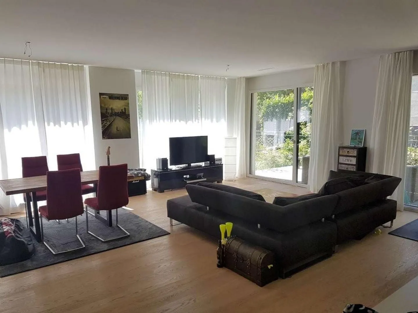 Beautiful living in a lucrative location in the Enge district - Photo 2 of 9