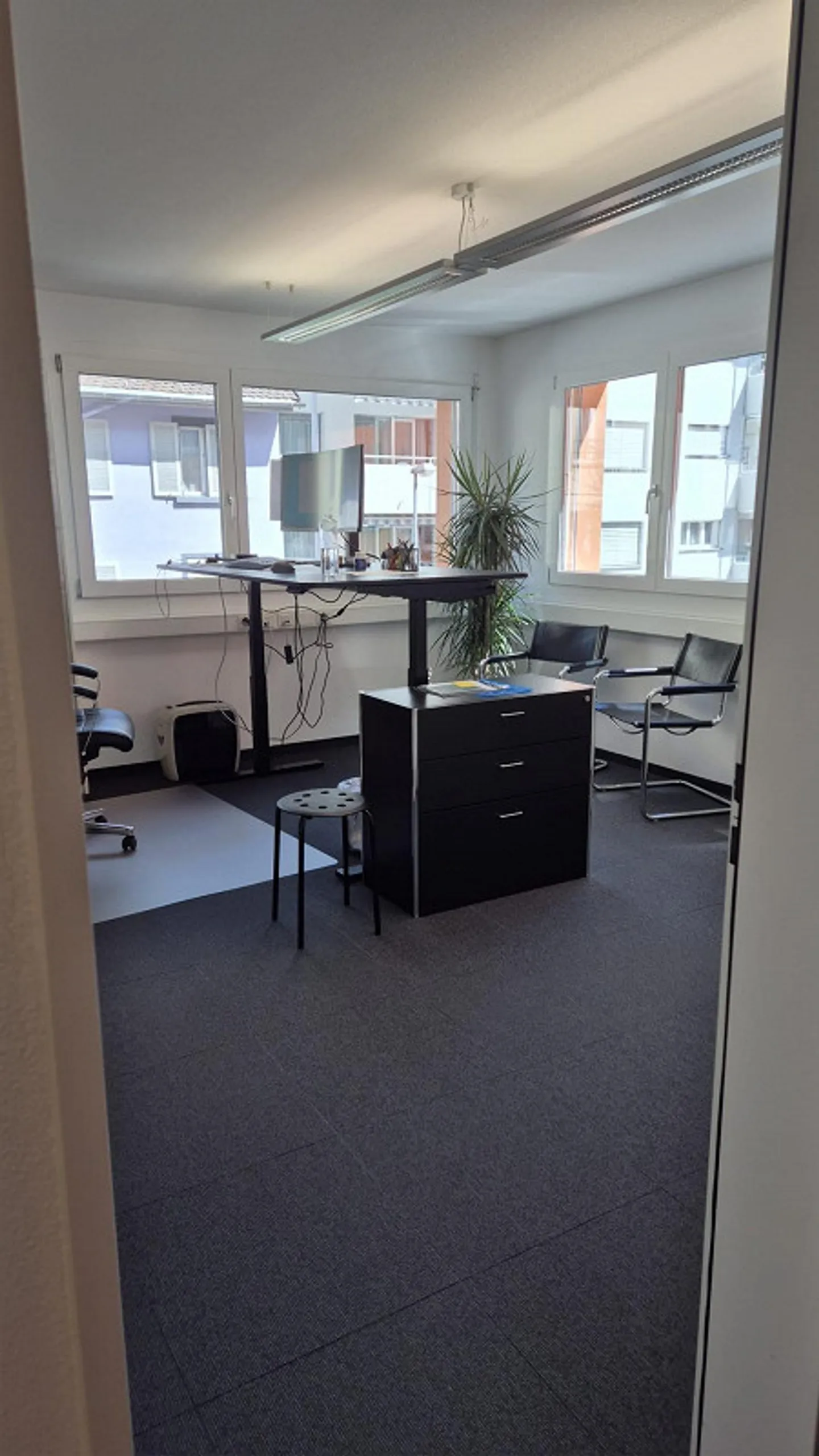 Ufficio / Studio / Atelier in posizione centrale da affittare - Foto 3 di 5