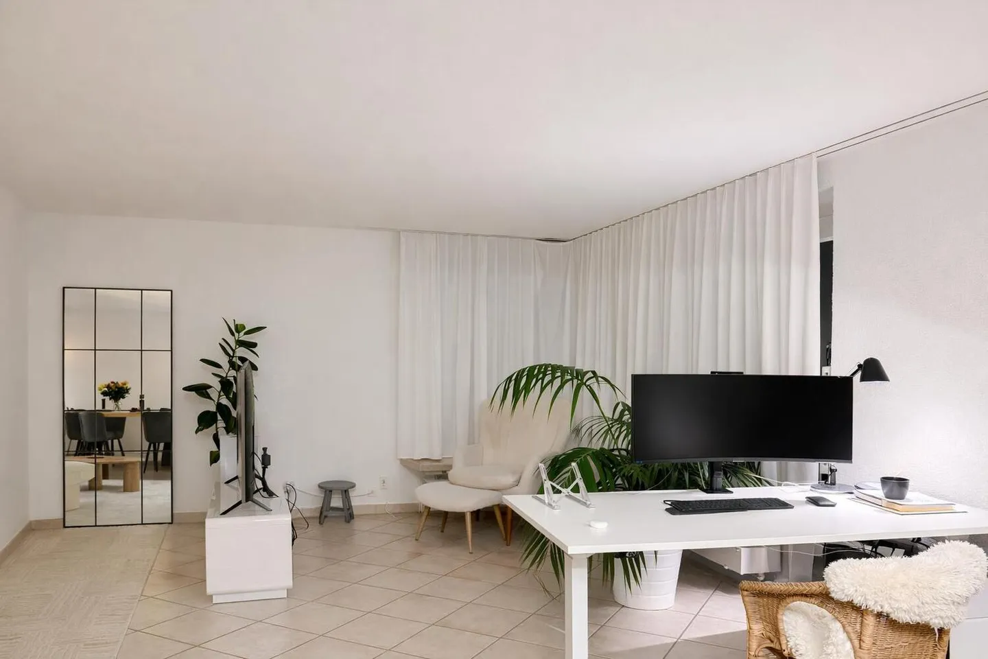 2½ ROOM APARTMENT IN UITIKON WALDEGG (ZH), FURNISHED, TEMPORARY - Photo 3 of 10