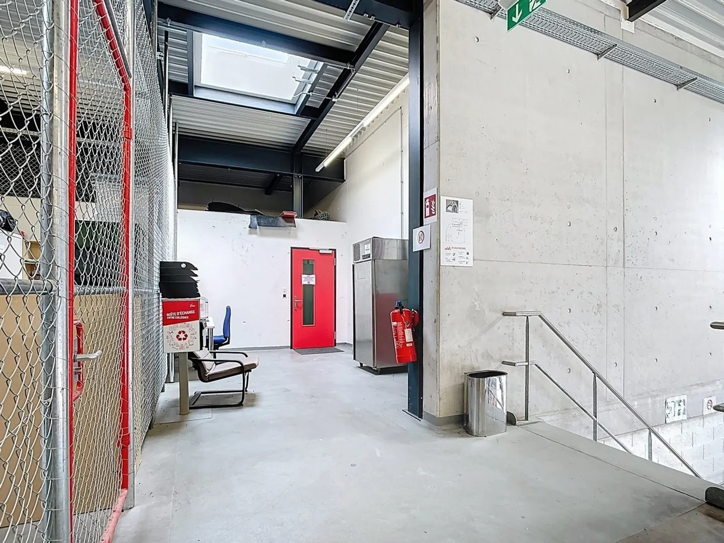 INDUSTRIEHALLE VON CA. 1.800 M² + BÜROOPTION VON CA. 500 M² - Foto 12 von 13