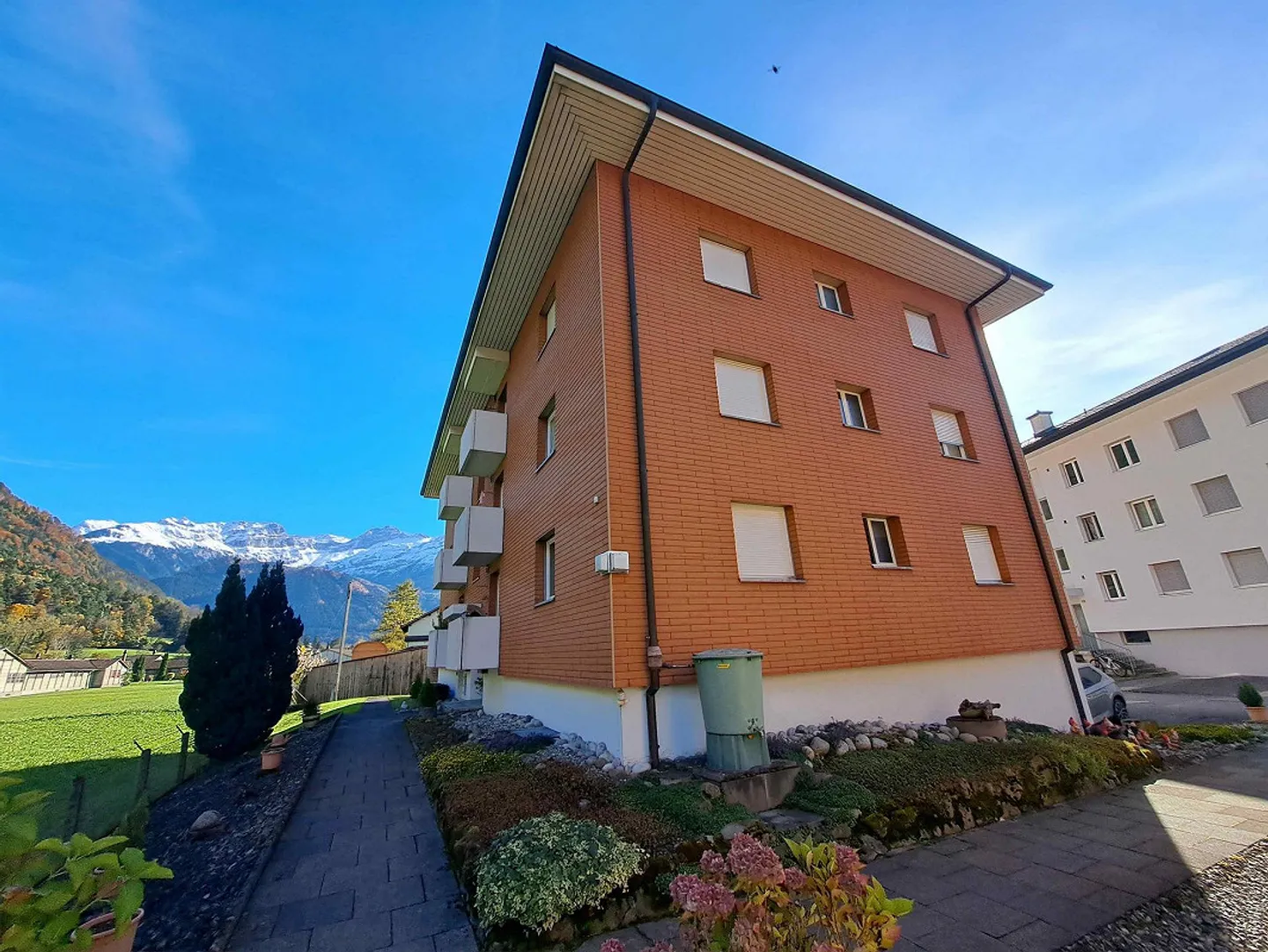 maison appartement bien entretenu avec 6 appartements - Photo 4 sur 20